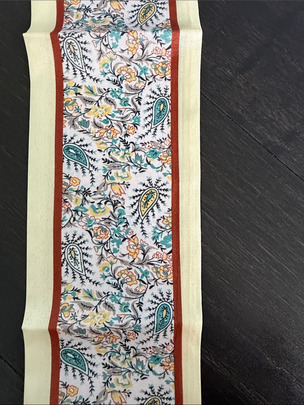 New Silk Like Twilly Scarf For Hair or Purse Intricate Floral Paisley Motif - Picture 2 of 5